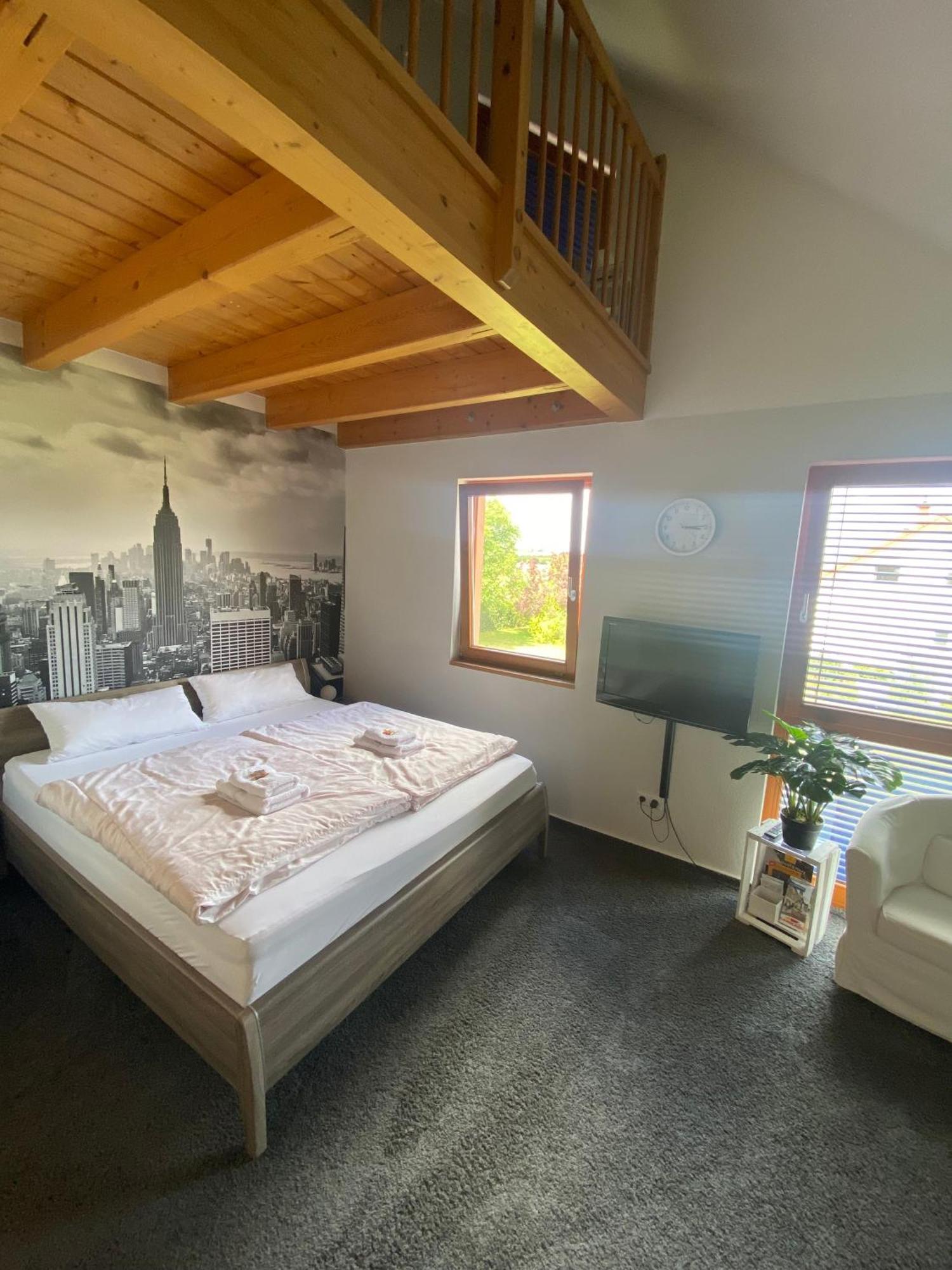 Maisonette-Ferienzimmer Am Backhausgarten Флонгайм Екстер'єр фото